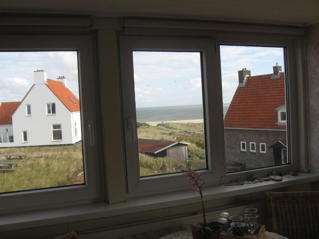 Bed and Breakfast Thuis Bij Frans En Els De Cocksdorp  Pokoj fotografie